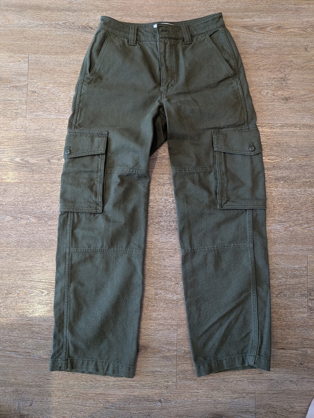 TNA Womens Cargo Pants in Olive